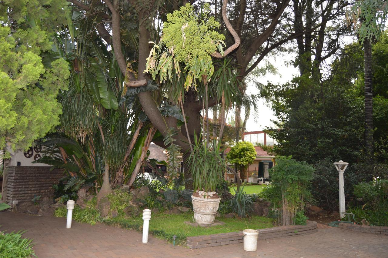 Airport Gardens Boutique Hotel Boksburg Extérieur photo