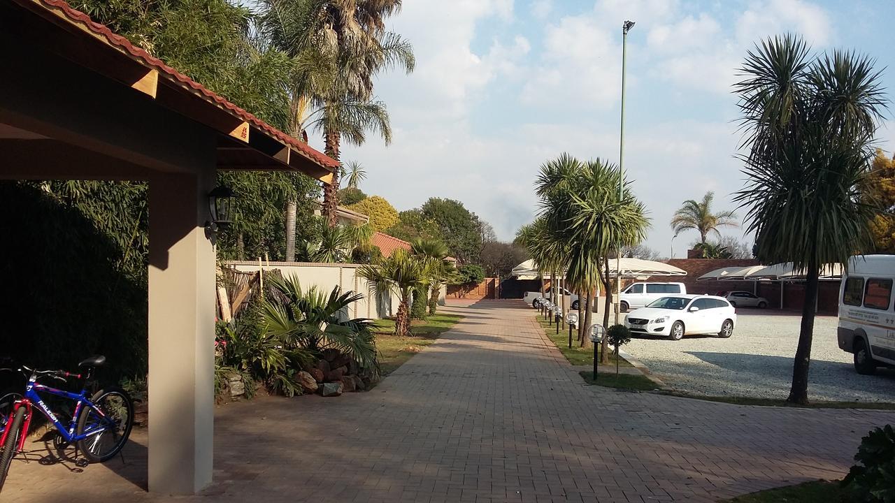 Airport Gardens Boutique Hotel Boksburg Extérieur photo