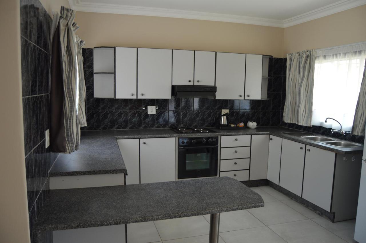 Airport Gardens Boutique Hotel Boksburg Extérieur photo
