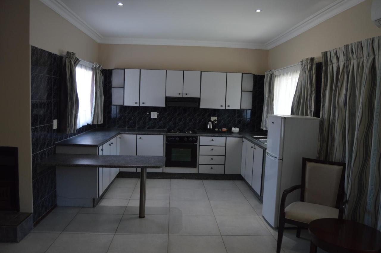 Airport Gardens Boutique Hotel Boksburg Extérieur photo
