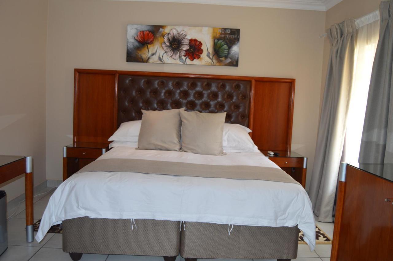 Airport Gardens Boutique Hotel Boksburg Extérieur photo